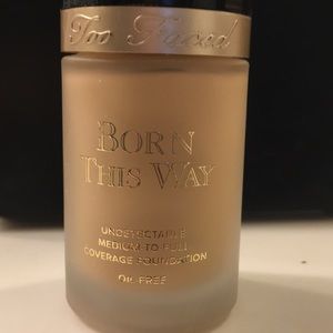 Too Faced Born This Way foundation Pearl